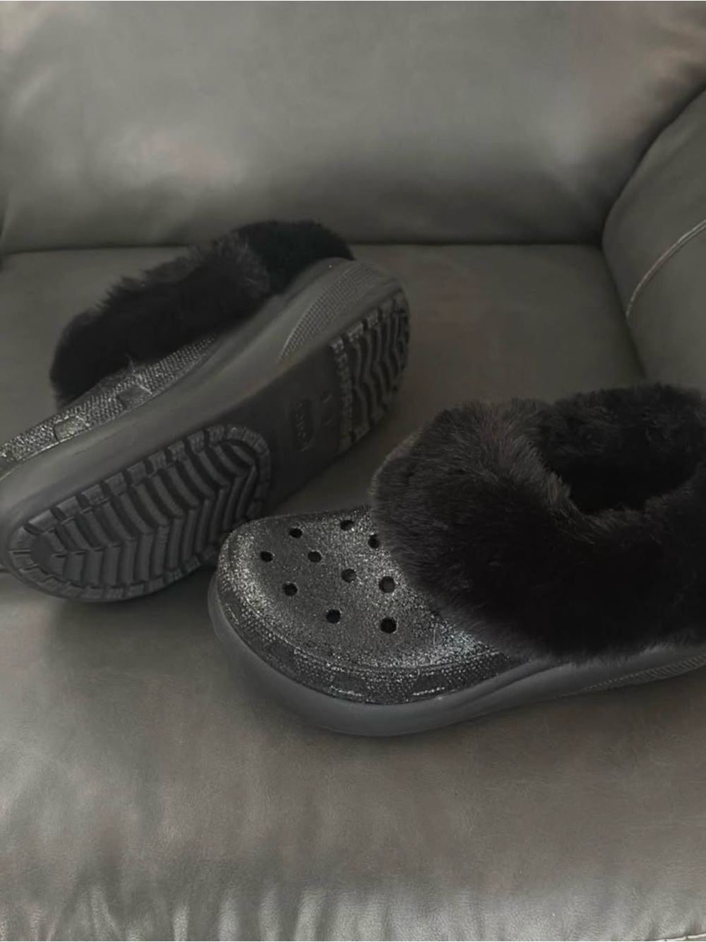 CROCS Black Glitter Faux Fur Lined Clogs - Picture 2 of 2